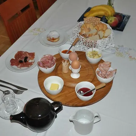 Point בית הארחה